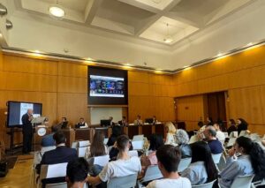 PARLANO DI NOI – Ricerca scientifica, Intelligenza Artificiale e protezione dei dati: dal convegno UC Group le coordinate per affrontare le sfide del futuro